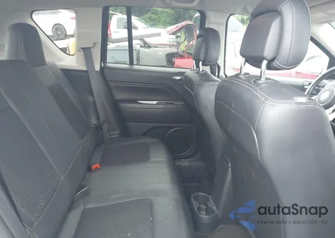 2016 Jeep Compass Latitude из США, поврежденный, VIN 1C4NJDEB9GD745076